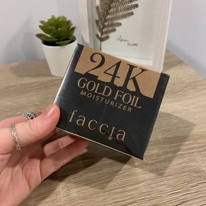 Faccia Gold Moisturizer